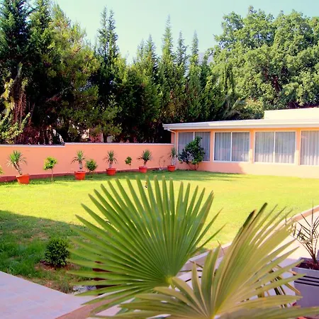 Guest house Vila Smilja