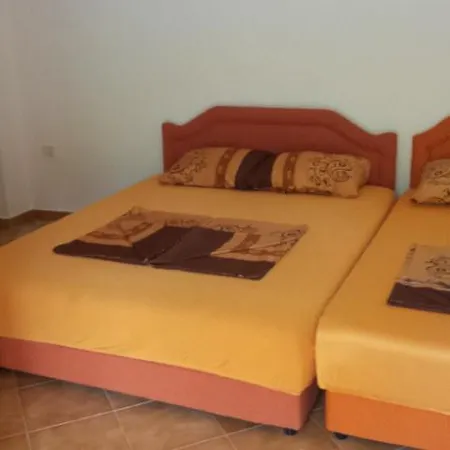 Vila Smilja Konukevi *