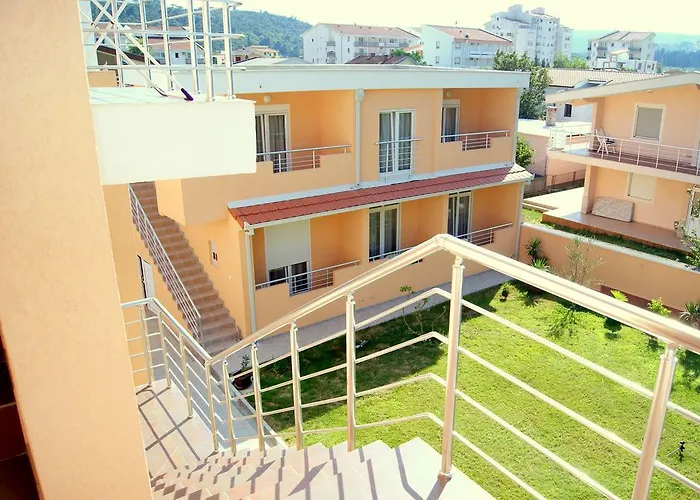 Guest house Vila Smilja *